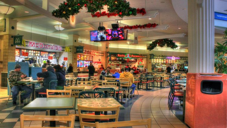 Tokom radne nedelje planirajte, a vikendom u kupovinu: recept za uspešan praznični šoping